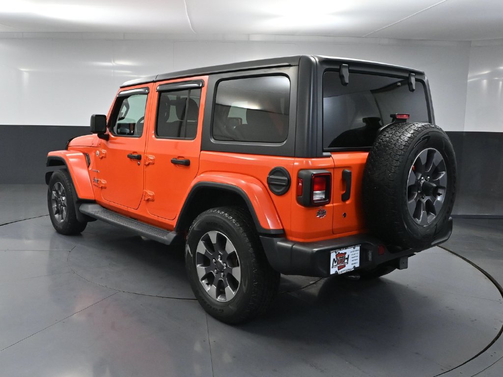 Used 2018 Jeep Wrangler Unlimited Sahara w/ Dual Top Group AWD/4WD image 6