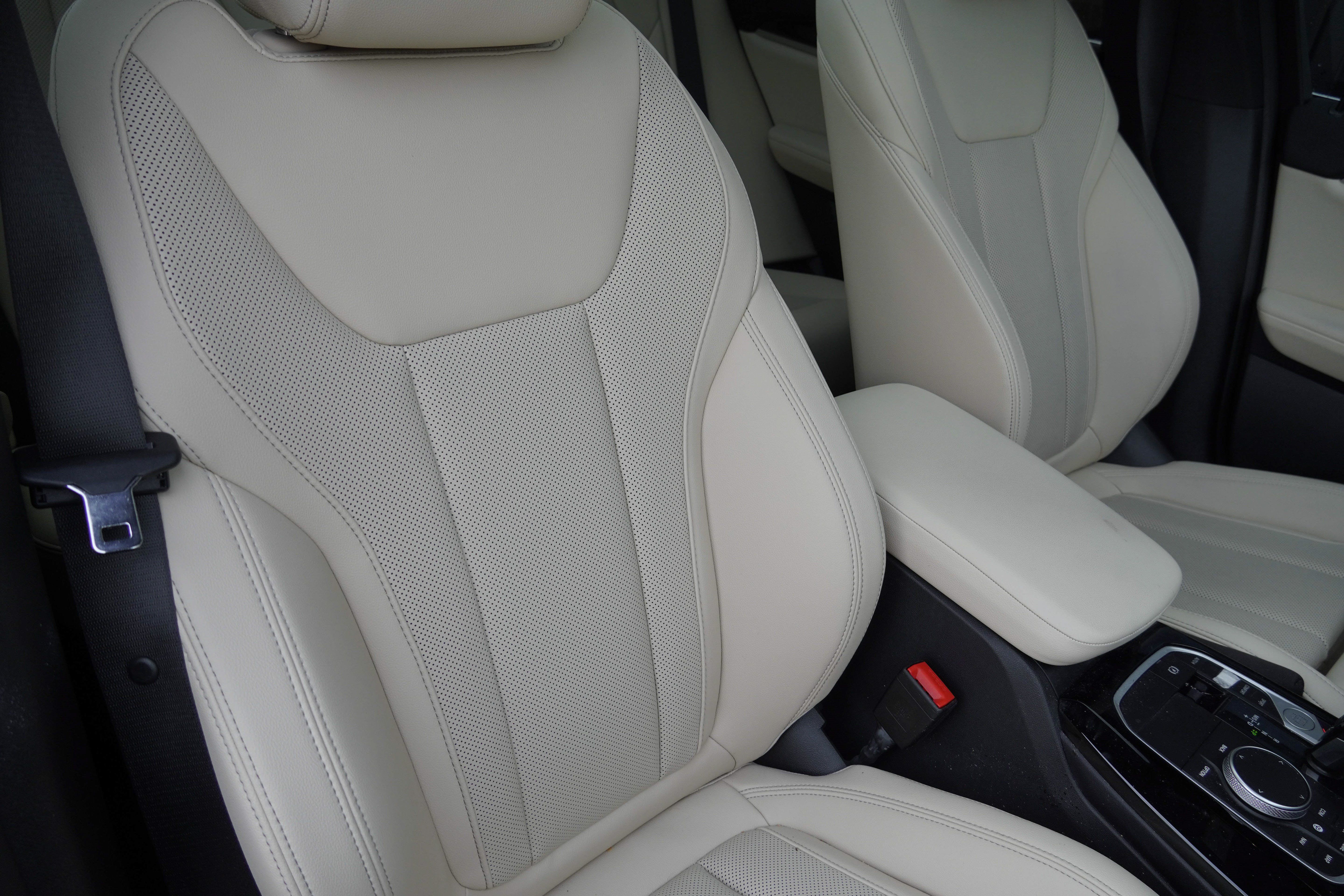Certified 2024 BMW X3 sDrive30i w/ Premium Package RWD image 10