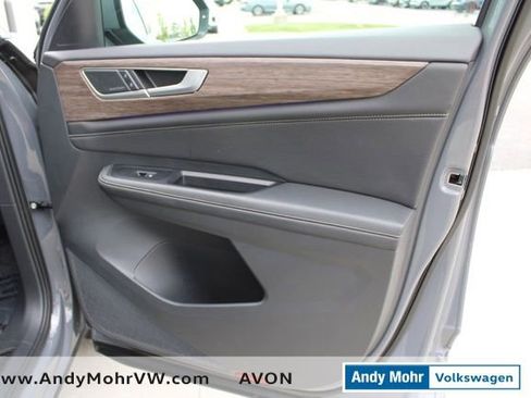 Used 2025 Volkswagen Atlas SEL Premium R-Line AWD/4WD image 26