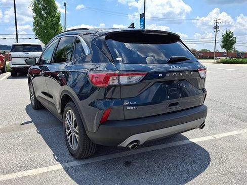 Certified 2022 Ford Escape SEL AWD/4WD image 8