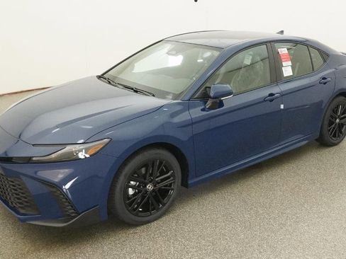 New 2026 Toyota Camry SE FWD image 31