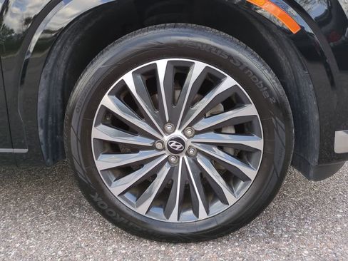 Used 2023 Hyundai Palisade Calligraphy image 11