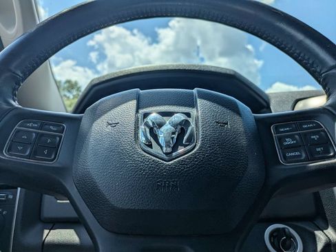 Used 2019 RAM 1500 Classic SLT w/ Luxury Group AWD/4WD image 27
