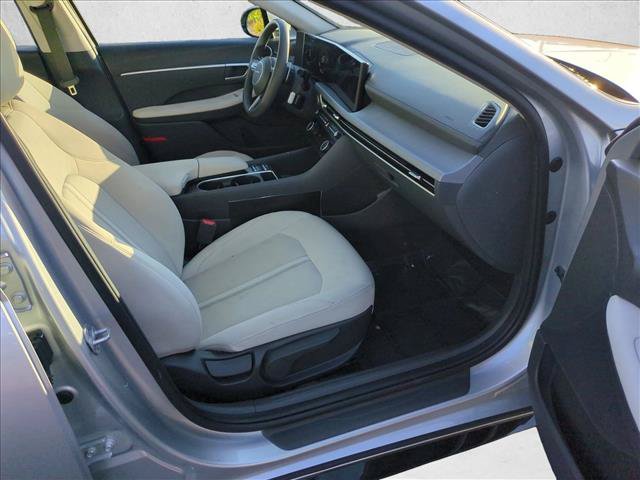 Used 2025 Hyundai Sonata SEL FWD image 20