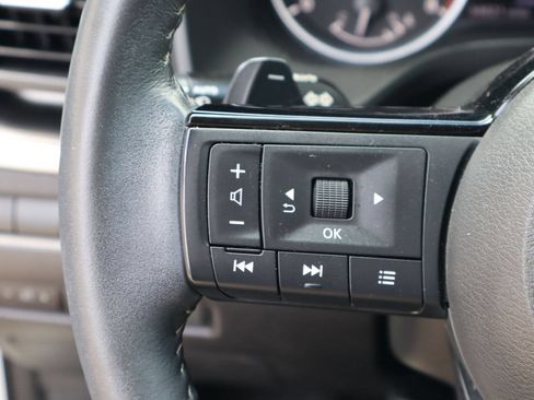 Used 2023 Nissan Rogue SV w/ SV Premium B Package FWD image 13
