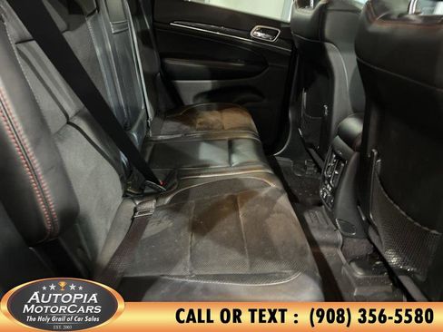 Used 2018 Jeep Grand Cherokee Trailhawk AWD/4WD image 13