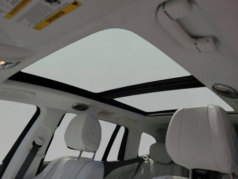 Certified 2024 Mercedes-Benz Maybach GLS 600 4MATIC image 30