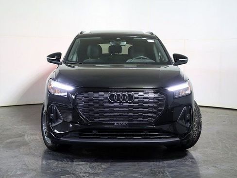 Used 2024 Audi Q4 e-tron Premium Plus w/ Premium Plus image 8