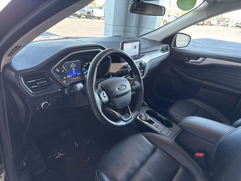 Used 2021 Ford Escape SEL image 9