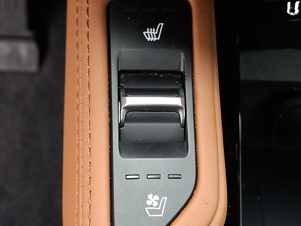 Certified 2023 Kia Telluride EX X-Line AWD/4WD image 26