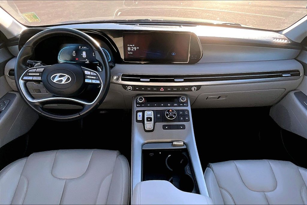Used 2025 Hyundai Palisade SEL AWD/4WD image 16