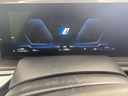 Certified 2024 BMW X5 xDrive50e w/ Premium Package AWD/4WD image 19