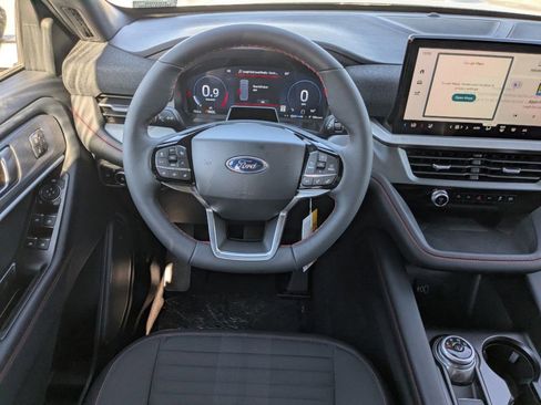 New 2026 Ford Explorer ST-Line w/ ST-Line Street Pack image 17