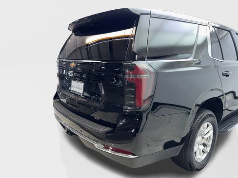 Used 2025 Chevrolet Tahoe LT AWD/4WD image 18