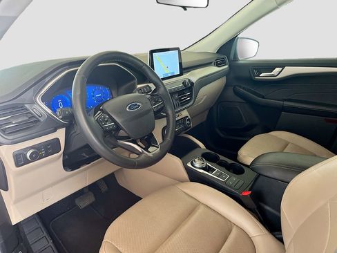 Used 2021 Ford Escape SEL w/ Technology Package FWD image 9