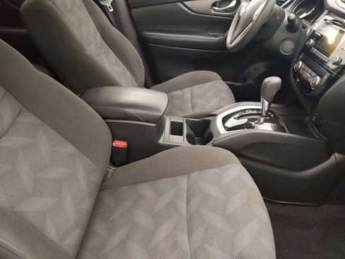 Used 2016 Nissan Rogue SV AWD/4WD image 21
