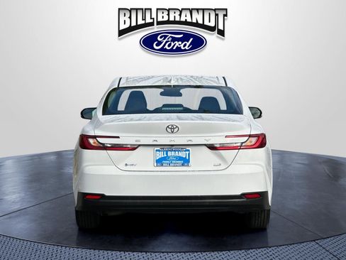 Used 2025 Toyota Camry LE FWD image 4