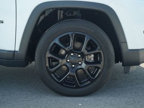 Used 2022 Jeep Compass Latitude AWD/4WD image 43