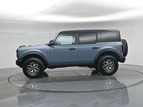 Certified 2025 Ford Bronco Badlands AWD/4WD image 32