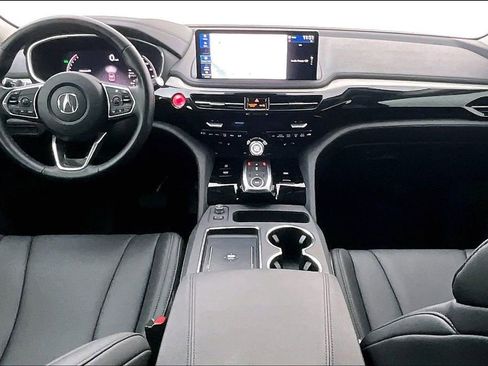 Certified 2025 Acura MDX SH-AWD image 19
