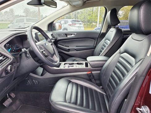 Used 2024 Ford Edge SEL image 6