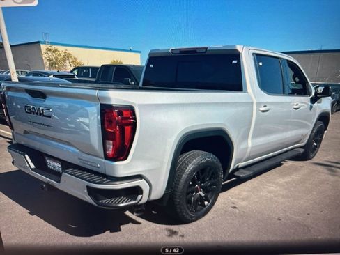 Used 2020 GMC Sierra 1500 Elevation w/ Elevation Value Package RWD image 3