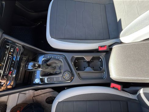 New 2026 Volkswagen Taos SE AWD/4WD image 24