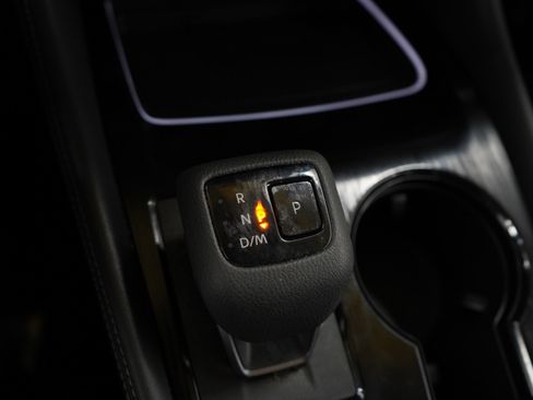 Used 2022 Nissan Rogue Platinum w/ Head-Up Display Package image 25