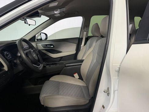 Used 2023 Nissan Rogue SV image 19