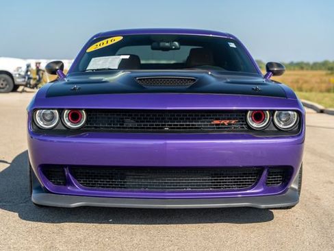 Used 2016 Dodge Challenger SRT Hellcat image 2