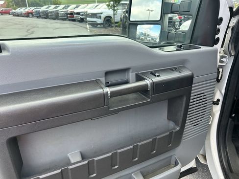 Used 2012 Ford F250 XL w/ PWR Equipment Group AWD/4WD image 17