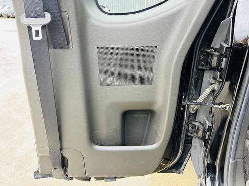 Used 2010 Nissan Frontier SE w/ Power Pkg RWD image 22