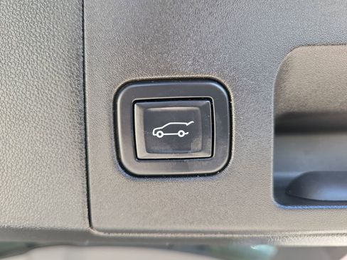 Used 2023 Cadillac XT5 Premium Luxury w/ LPO, Floor Liner Package image 10