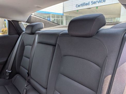 Used 2024 Chevrolet Malibu LT FWD image 28