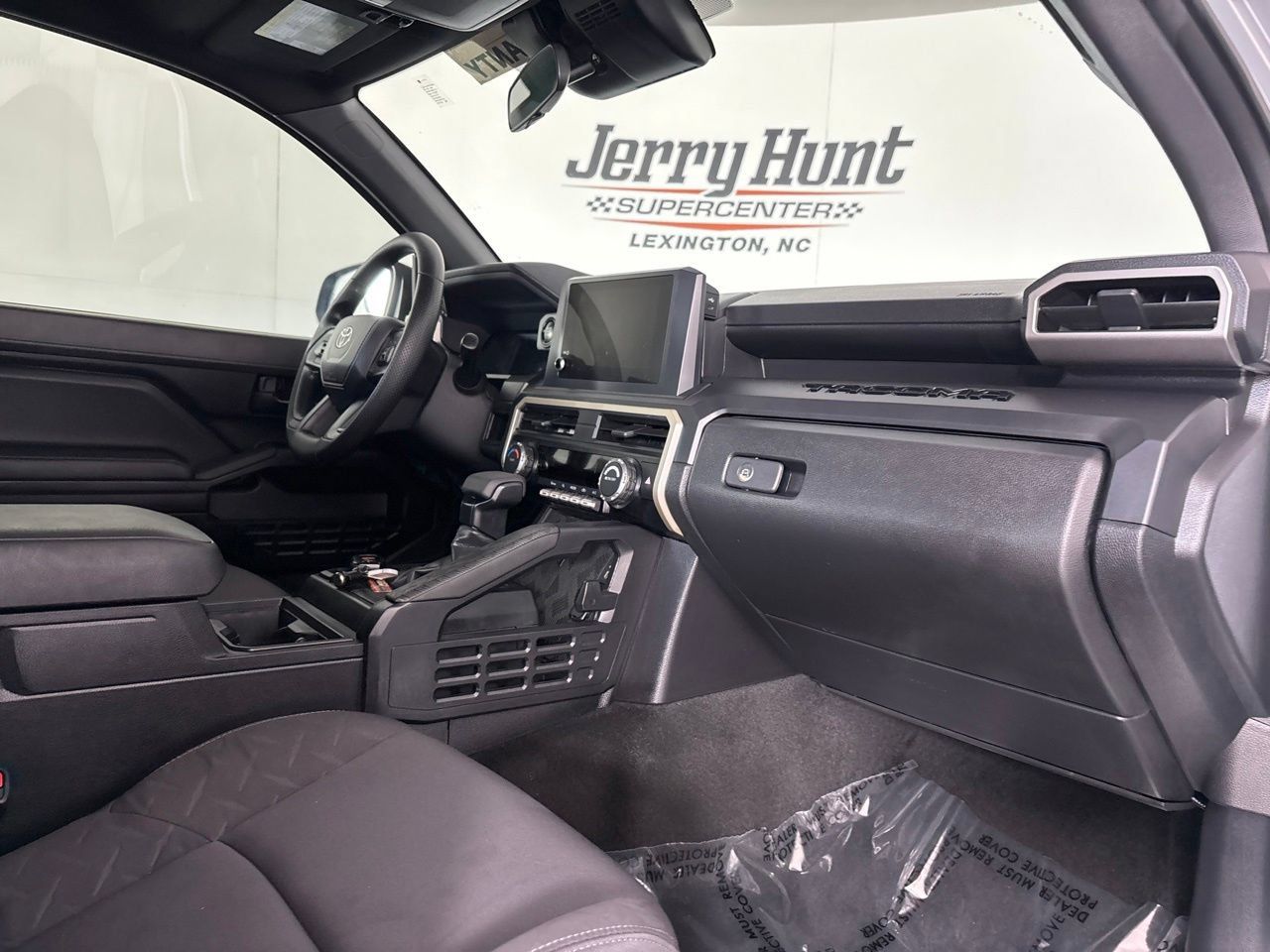 Used 2024 Toyota Tacoma SR RWD image 32