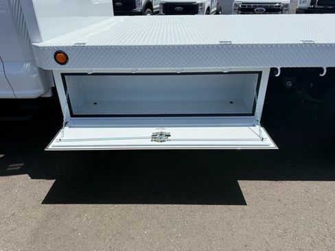 New 2026 Ford F550 2WD Regular Cab Super Duty image 8