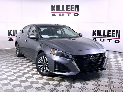 Used 2023 Nissan Altima 2.5 SV