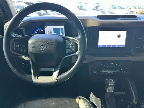 Used 2022 Ford Bronco Big Bend image 3