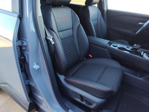 New 2026 Nissan Rogue SV w/ Rock Creek Premium Package AWD/4WD image 12