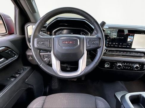 Used 2024 GMC Sierra 1500 Elevation AWD/4WD image 8
