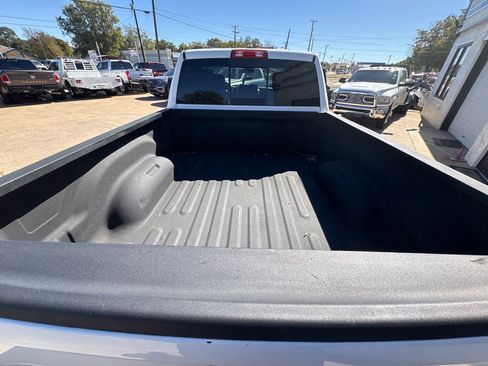 Used 2018 RAM 2500 SLT image 10