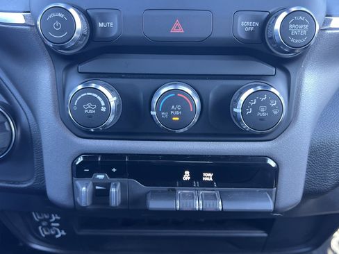 Used 2024 RAM 2500 Big Horn w/ Bed Utility Group image 10