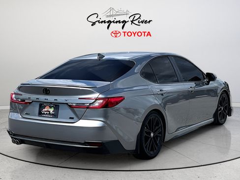 Used 2026 Toyota Camry SE w/ Convenience Package FWD image 6