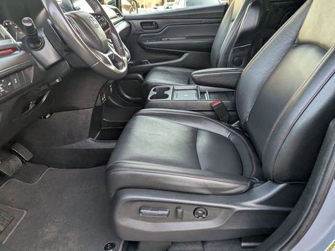 Used 2025 Honda Odyssey Sport-L image 11