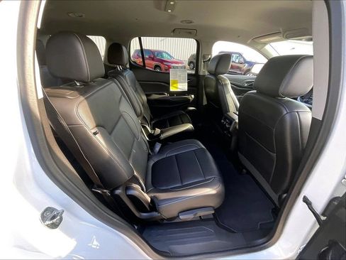 Used 2023 GMC Acadia SLT w/ Preferred Package AWD/4WD image 16