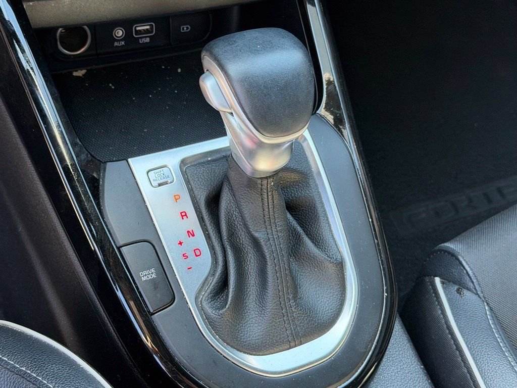 Used 2020 Kia Forte GT-Line w/ GT-Line Premium Package FWD image 27