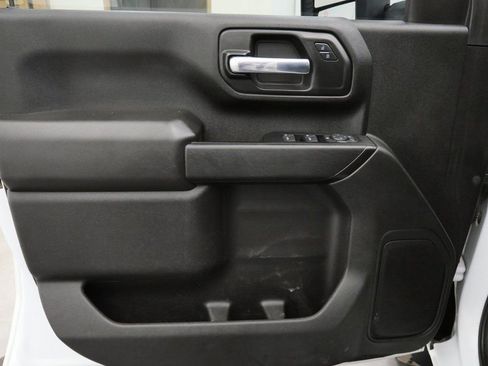 Used 2024 Chevrolet Silverado 2500 Custom w/ Custom Convenience Package image 15