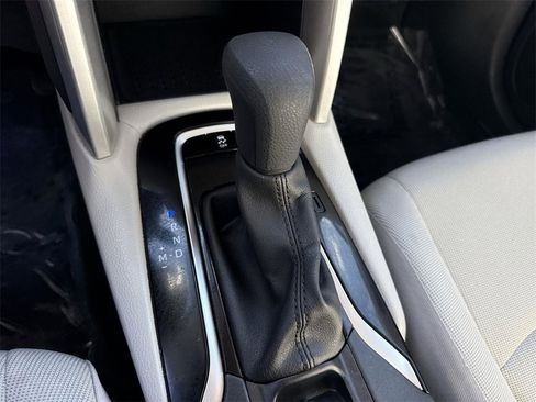 Used 2024 Toyota Corolla Cross L image 15