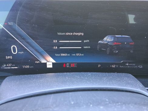 Certified 2024 BMW X5 xDrive50e w/ M Sport Package image 17