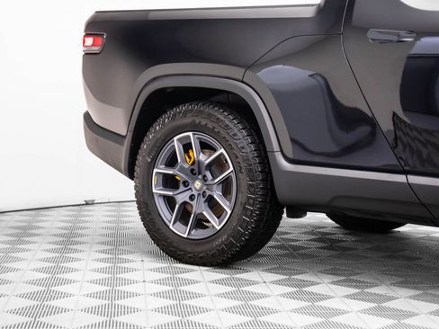 Used 2023 Rivian R1T Adventure image 40